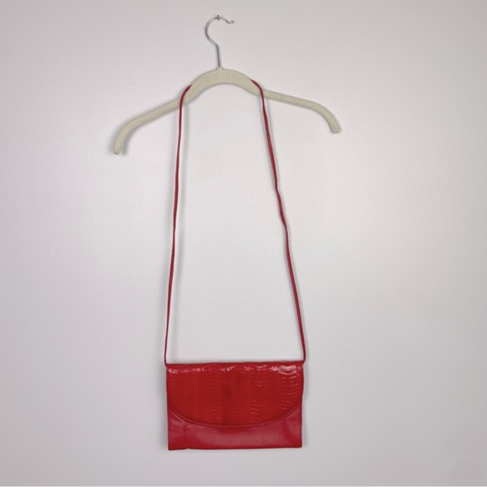 Vintage Red Snakeskin Top‎ Flap Closure Shoulder Bag